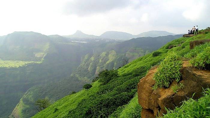 Mumbai to Lonavala Cabs