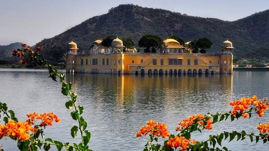 Outstation cab in jaipur