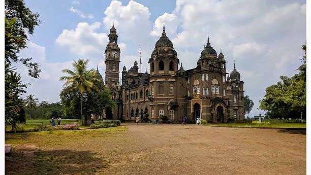 Cabs in kolhapur